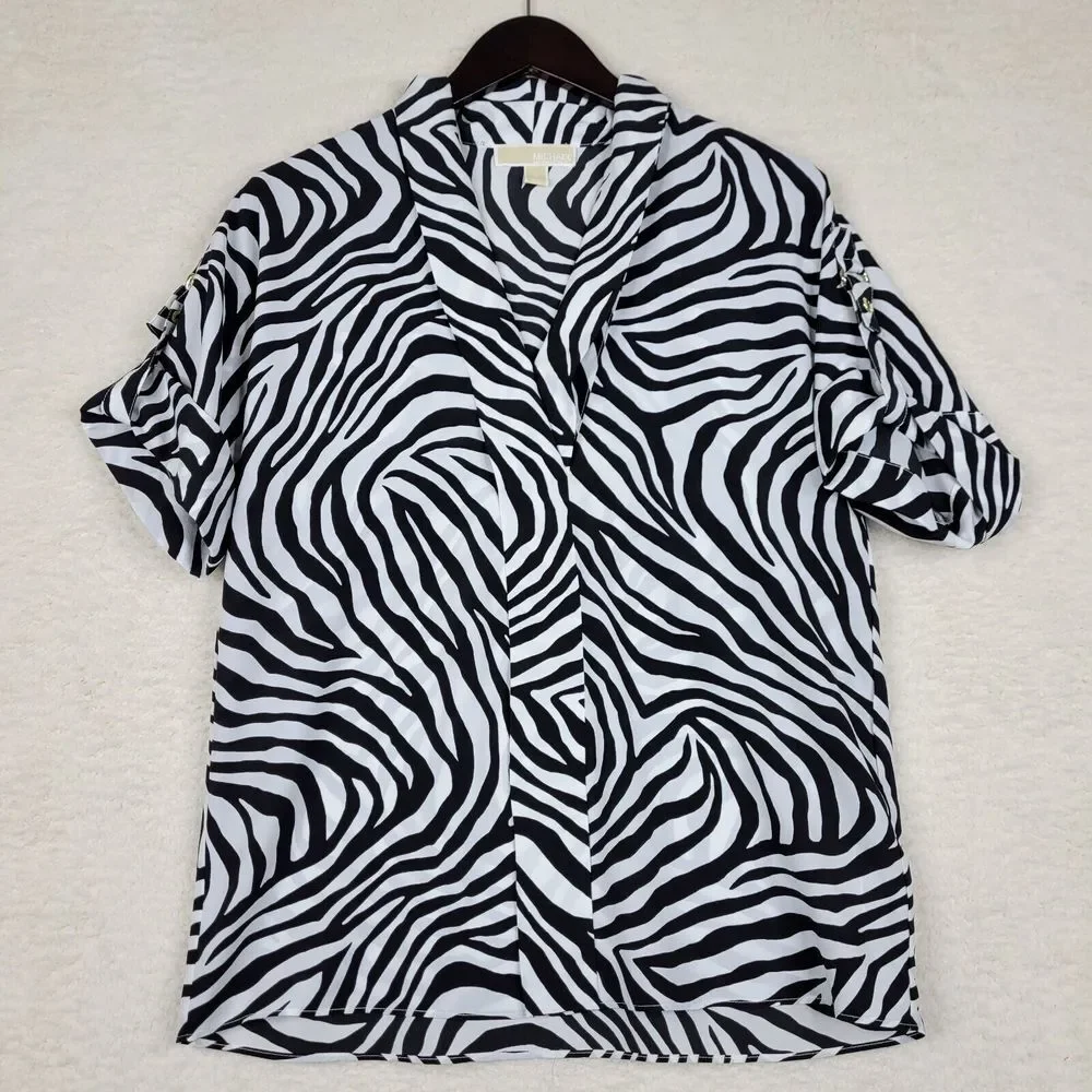 Michael Kors Shirt Womens Small Zebra Print V Neck Gold Hardware Short Sleeve‎